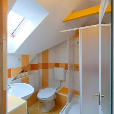 4 Evszak Apartman Gyula Exterior photo